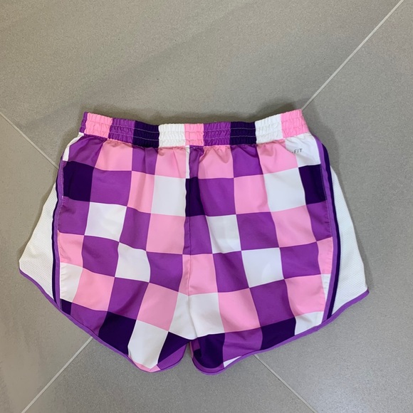 NIKE Dri-Fit Athletic Running Activewear Shorts - Picture 4 of 9